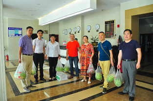 炎夏送清涼，關(guān)懷沁人心——后勤管理處慰問暑期堅(jiān)守崗位工作人員